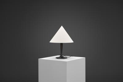 Harald Notini 6822 Table Lamp by Harald Notini for Arvid B hlmarks Lampfabrik Sweden 1920s