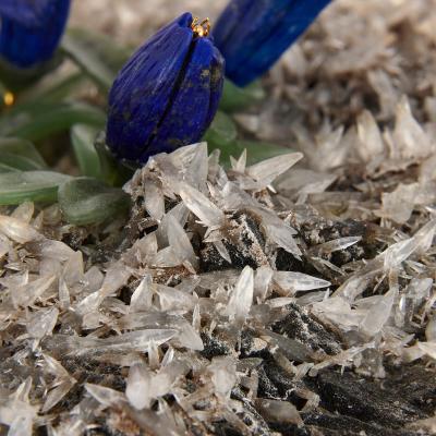 Hardstone quartz gold nephrite lapis lazuli model of an alpine flower bed