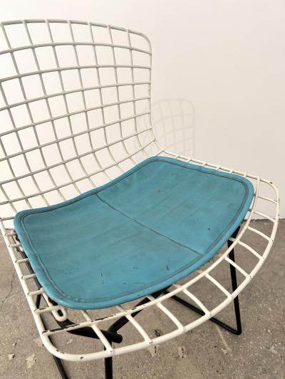 Harry Bertoia Harry Bertoia Childs Chair in White with Original Knoll Seat Pad