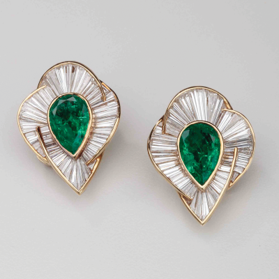 Harry Winston Offered by DRUCKER ANTIQUES