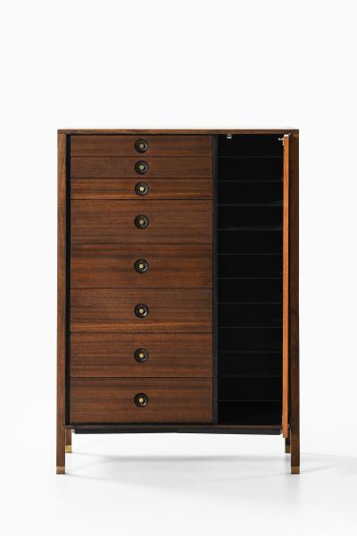Harvey Probber Chest of Drawers in Mahogany and Brass by Harvey Probber 1950s