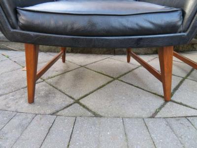 Harvey Probber Handsome Pair of Danish Modern Walnut Lounge Chairs