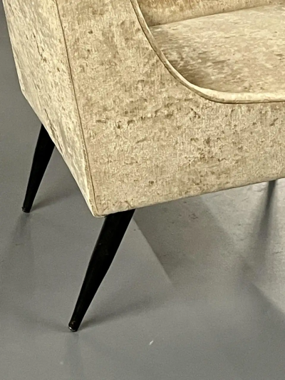 Harvey Probber Pair of Mid Century Modern Slipper Lounge Chairs Harvey Probber Style American