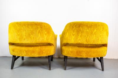 Harvey Probber Pair of Upholstered Lounge Chairs by Harvey Probber US 1960s