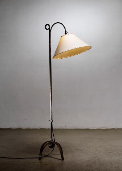 Height adjustable Finnish floor lamp