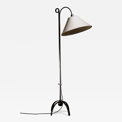 Height adjustable Finnish floor lamp