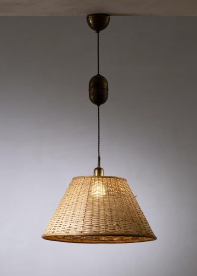 Height adjustable pendant lamp