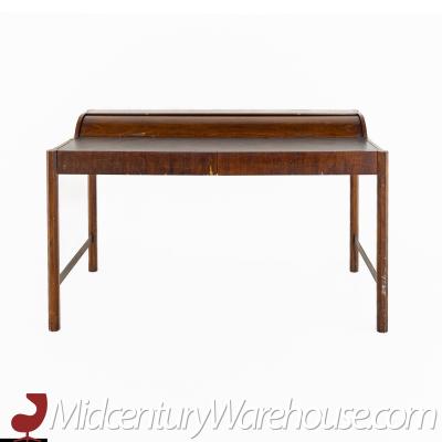 Hekman Furniture Mid Century Desk with Cylinder Roll