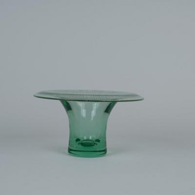Helena Tynell Helena Turpeinen Tynell Line engraved Green Mushroom Vase Riihim enlasi 1940s