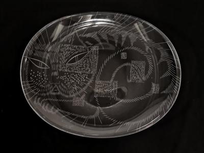 Helena Tynell Rare Helena Tynell Engraved Cat Dish Model 6638 for Riihim en Lasi Oy 1950s