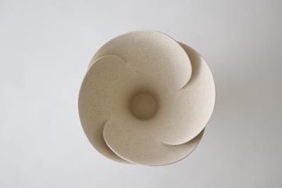 Helle Damkjaer RAW FLOWER VESSEL