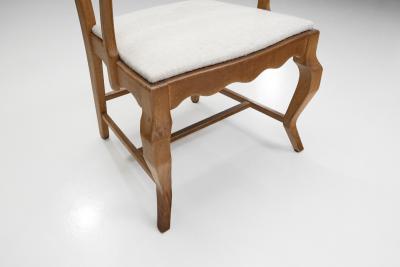Henning Kjaernulf Henning Kj rnulf Set of Four Oak Dining Chairs Denmark 1960s