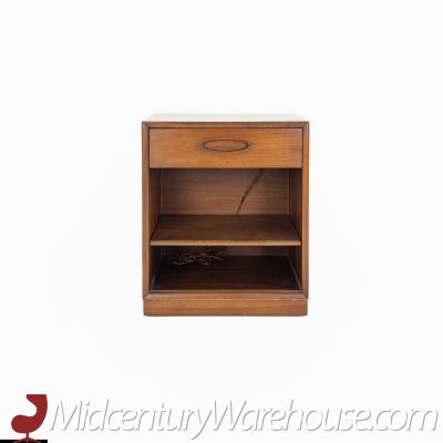 Henredon Circa 60 Mid Century Walnut Nightstand