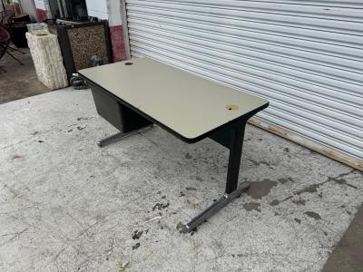 Herman Miller Herman Miller Desk