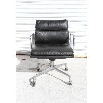 Herman Miller Herman miller soft pad chairs