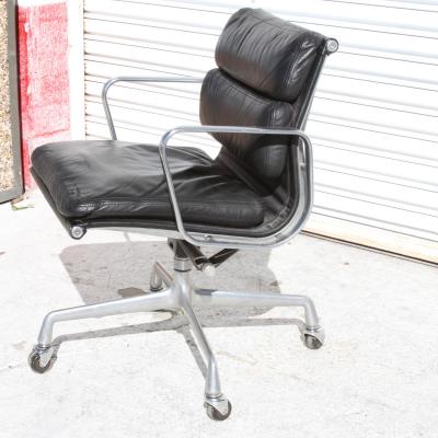 Herman Miller Herman miller soft pad chairs
