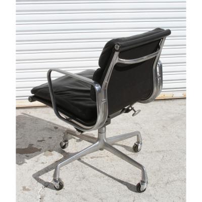 Herman Miller Herman miller soft pad chairs