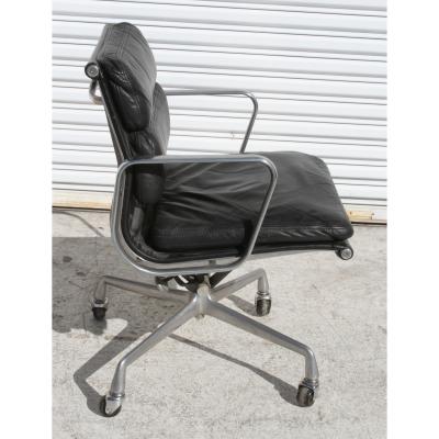 Herman Miller Herman miller soft pad chairs