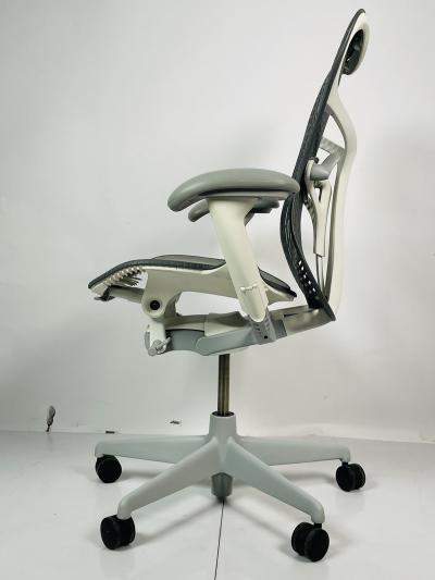 Herman Miller Mirra 2 Office Chair by Studio 7 5 for Herman Miller Made in the Usa in 2015