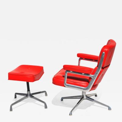 Herman Miller - One Set Herman Miller Time Life Lounge Chair and 