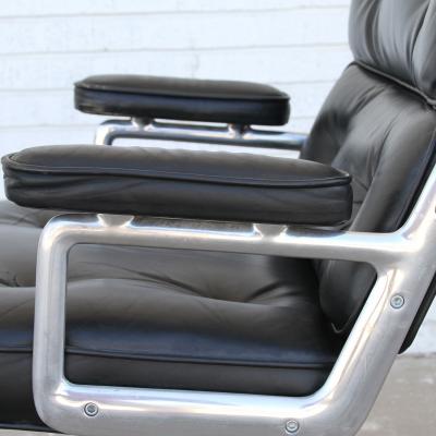 Herman Miller Time life chair Herman Miller