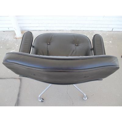 Herman Miller Time life chair Herman Miller
