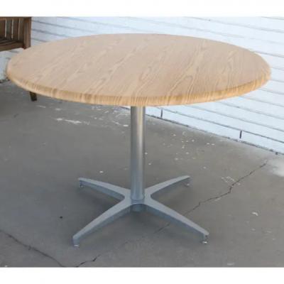 Herman Miller Vintage in style Of Herman Miller 42 Universal Base