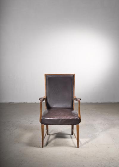 High back side chair with leather seating Austria