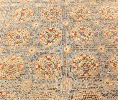 High quality Antique Chinese Blue Yellow Handmade Silk Metal Thread Rug