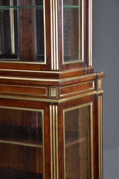 Highly decorative French Directoire style mahogany vitrine or display cabinet