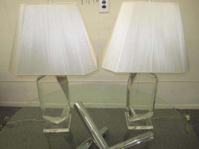 Hivo G Van Teal Stunning Pair of Mid Century Modern Faceted Lucite Lamps Signed by Van Teal