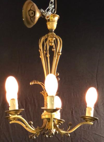 Hollywood Regency Balloon Shaped Chandelier Metal Paint Decorated with 5 Arms