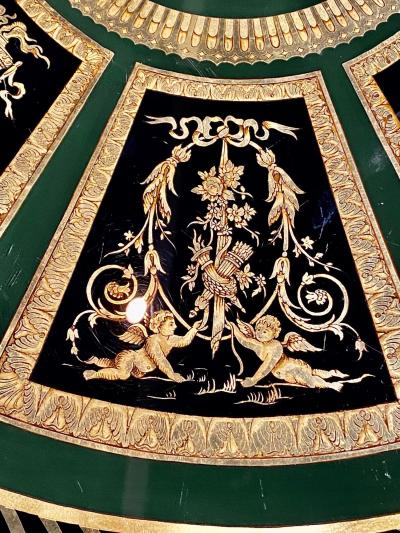 Hollywood Regency French Neoclassical Style glomis Center Table End Table