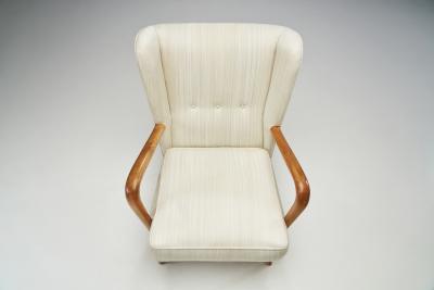 Howard Keith Howard Keith Bambino Chair for HK Furniture England 1950s