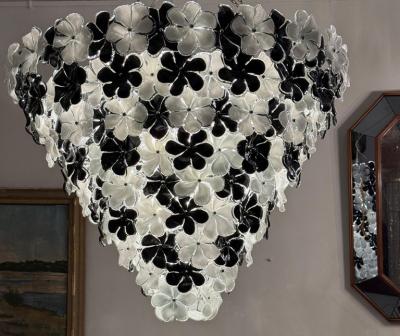 Huge Contemporary Black and White Flower Murano Glass Chandelier