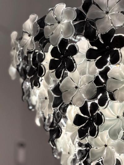 Huge Contemporary Black and White Flower Murano Glass Chandelier
