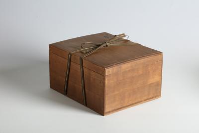 Hy kei and Jitaku Takamura Accessory Box with Prunus Blossom Design T 4891 