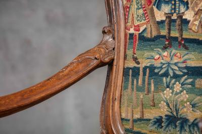 ITALIAN ROCOCO WALNUT ARMCHAIR