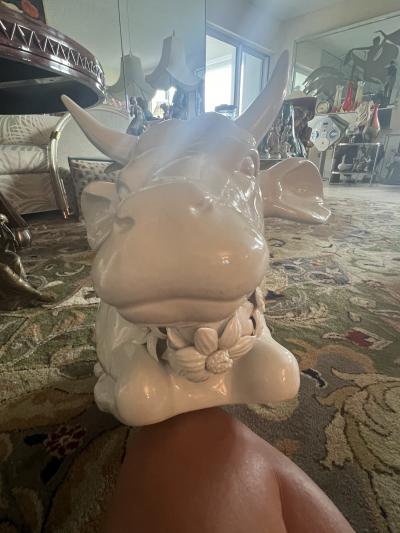 ITALIAN WHITE CERAMIC BULL COW WITH COLLAR OF DAISIES PLANTER
