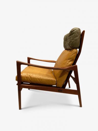 Ib Kofod Larsen MID CENTURY SCANDINAVIAN LOUNGE CHAIR