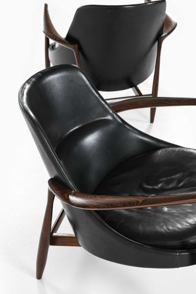 Ib Kofod Larsen Pair of Elizabeth Chairs in Weng and Leather by Ib Kofod Larsen 1956