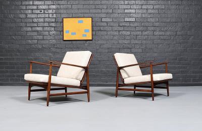 Ib Kofod Larsen Pair of Ib Kofod Larsen Spear Lounge Chairs for Selig