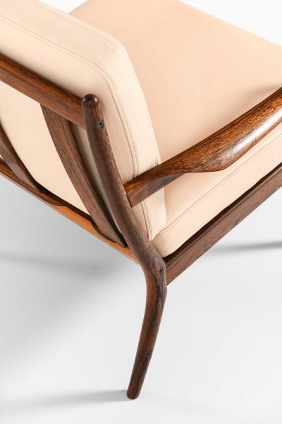 Ib Kofod Larsen Pair of Sams Easy Chairs in Rosewood Leather by Ib Kofod Larsen 1950s