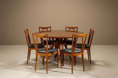 Ico Parisi Round Dining Room Table in Walnut attr to Ico Parisi Italy 1950s