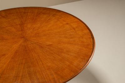 Ico Parisi Round Dining Room Table in Walnut attr to Ico Parisi Italy 1950s