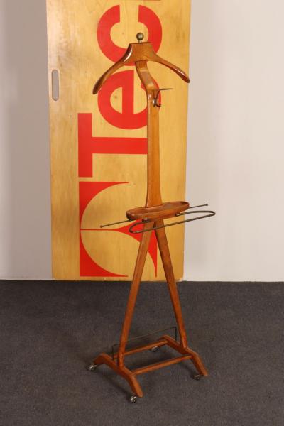 Ico Parisi Sculptural Italian Modernist Beech and Brass Valet by Fratelli Reguitti