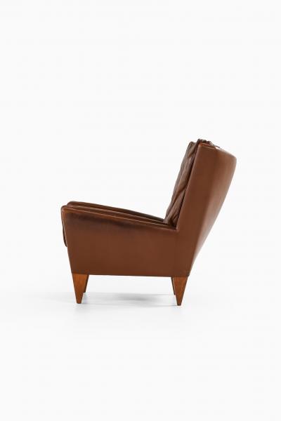 Illum Wikkels Easy Chair Model V11 Produced by Holger Christiansen