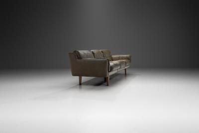 Illum Wikkels Illum Wikkels Model V11 Leather Sofa for Holger Christiansen Denmark 1960s