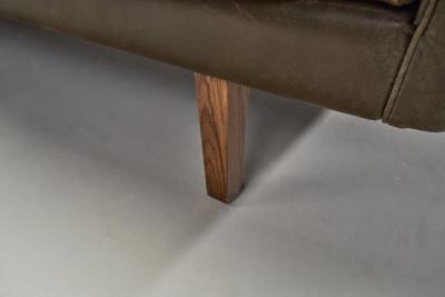 Illum Wikkels Illum Wikkels Model V11 Leather Sofa for Holger Christiansen Denmark 1960s