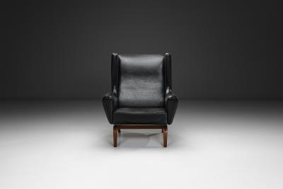 Illum Wikkels Model 110 Leather Armchair by Illum Wikkels for S ren Willadsen Denmark 1960s